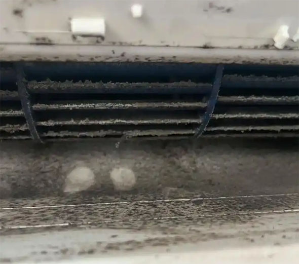 盖州空调吹的风有股烧焦味是怎么回事